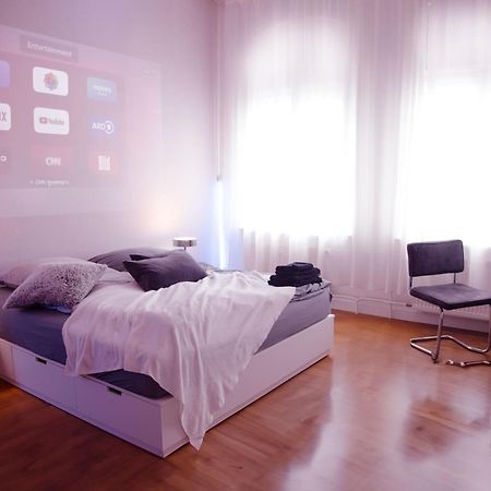 ברלין Huge Apartment With Home Cinema And Kitchen In Friedrichshain מראה חיצוני תמונה