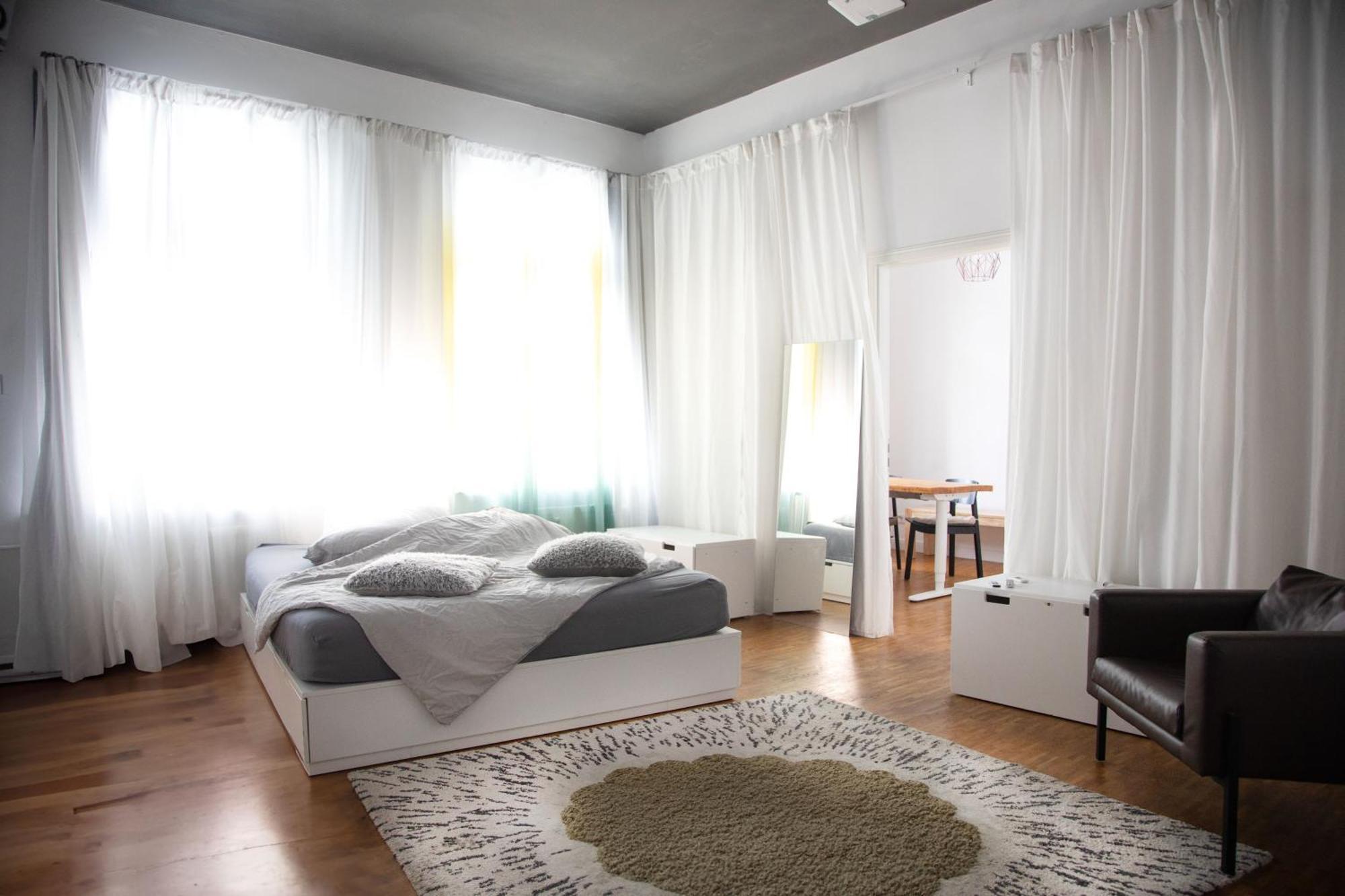 ברלין Huge Apartment With Home Cinema And Kitchen In Friedrichshain מראה חיצוני תמונה